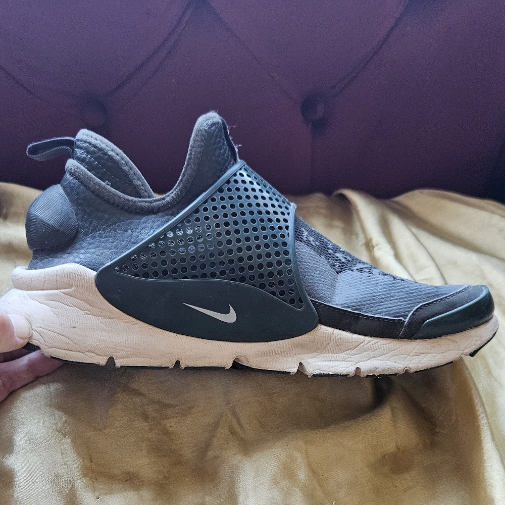 STONE ISLAND X NIKELAB SOCK DART SEQUOIA MEN US 6 WOMEN 8.5